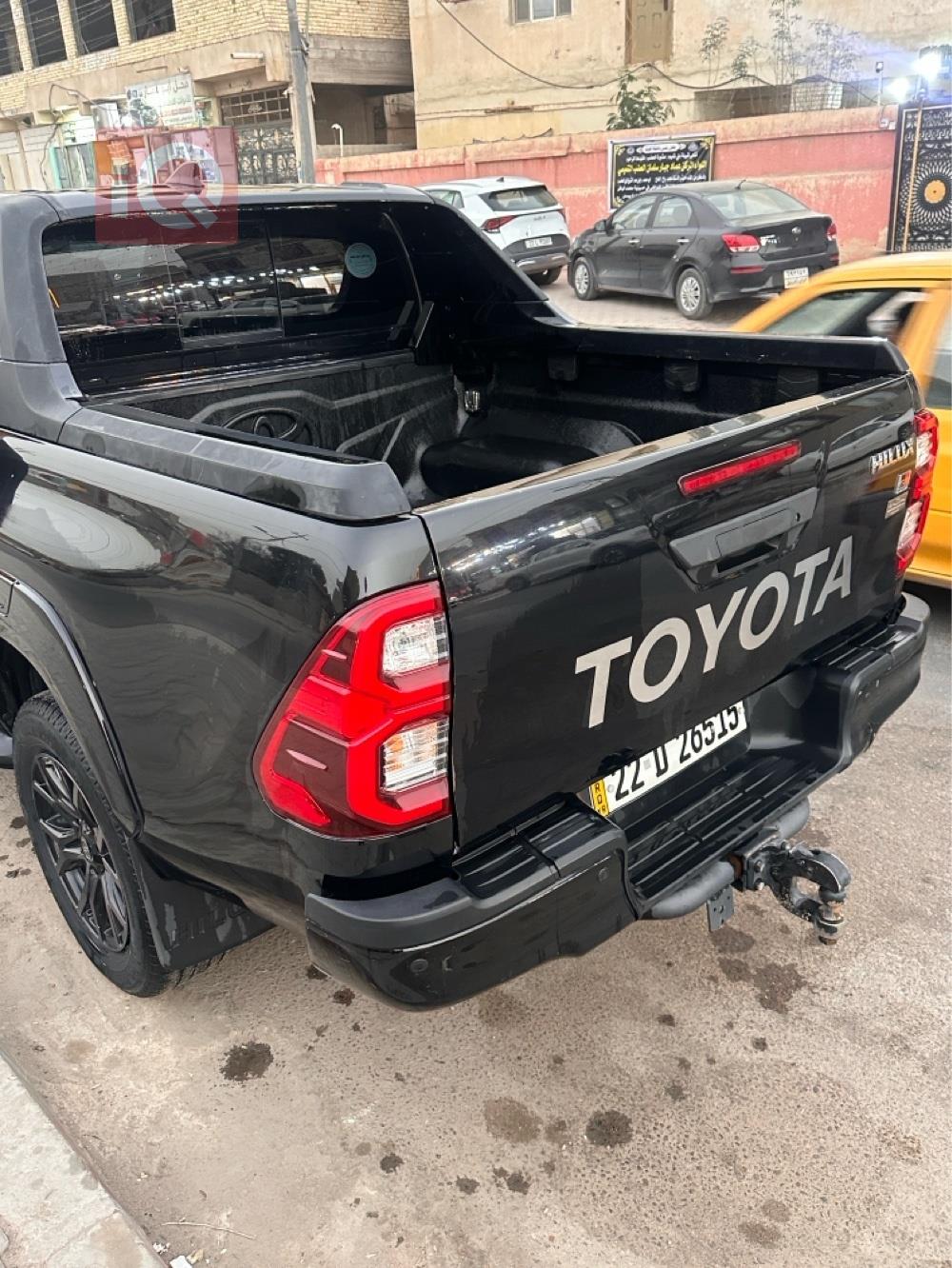 تويوتا هايلوكس